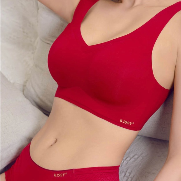 Sexy Red comfortable Wireless bra and panty set - Picture 2 of 6